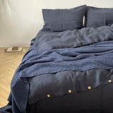 Palags ar gumiju no TUMŠI JŪRAS ZILA toņa viegli mīkstināta lina auduma, dažādi izmēri