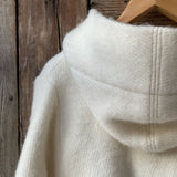 Individuālie pasūtījumi - balts garais aitas vilnas ziemas halāts/mētelis ar kapuci, bez oderes