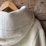 Individuālie pasūtījumi - balts garais aitas vilnas ziemas halāts/mētelis ar kapuci, bez oderes