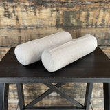 Mini rullīši ar gaiši pelēkām nekrāsota lina spilvendrānām, griķu sēnalu spilveni