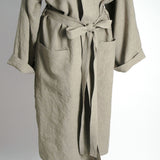 Dabīgi pelēks mīkstināta lina kimono tipa halāts