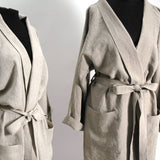 Dabīgi pelēks mīkstināta lina kimono tipa halāts