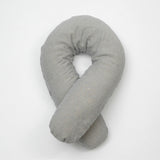 Gaiši zils/dabīgi pelēks sīki svītrots, mīkstināta lina, lielais "garkāju" grūtnieču pakaviņš - barošanas spilvens