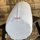 Gaiši zils mīkstināta lina lielais griķu spilvens - rullītis - pagalvītis