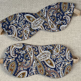 Tumši zila kaķa acu formas miega maska gulēšanai ar karameļu brūnu nierīšu rakstu