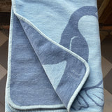 Gaiši zila/koši pelēkzila 100% kokvilnas samta - velūra bērnu sedziņa ar pingvīniem 90x140cm