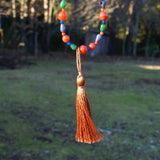 Kaklarota ar krāsainiem halcedoniem