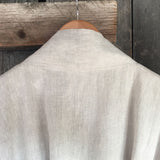 Gaiši dabīgi pelēks mīkstināta lina auduma kimono tipa halāts