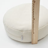 Nekrāsota, dabīgi pelēka toņa mīkstināta lina zafu - meditācijas spilvens pildīts ar griķu sēnalām