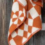 Oranži/balta aitas vilnas sega