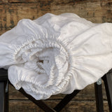 Palags ar gumiju no PIENA BALTA toņa viegli mīkstināta lina auduma, dažādi izmēri