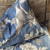 Kokvilnas spilvendrāna ar ziedu un putnu rakstu