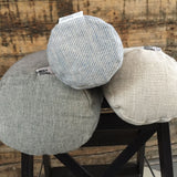 Tumši pelēka/dabīgi pelēka, svītraina, mīkstināta lina lielais griķu spilvens - rullītis - pagalvītis