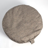 Tumši pelēka/dabīgi pelēka sīki svītrota mīkstināta lina auduma zafu - meditācijas spilvens pildīts ar griķu sēnalām