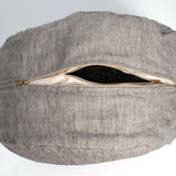 Tumši pelēka/dabīgi pelēka sīki svītrota mīkstināta lina auduma zafu - meditācijas spilvens pildīts ar griķu sēnalām