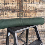 Tumši zaļš mīkstināta lina griķu spilvens - rullītis- pagalvītis