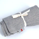 Mīkstināta lina spilvendrāna ar pelēki/zilu svītrotu rakstu